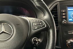 valkoinen Mercedes-Benz Vito 2021 kuva 13.