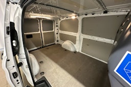valkoinen Mercedes-Benz Vito 2021 kuva 21.