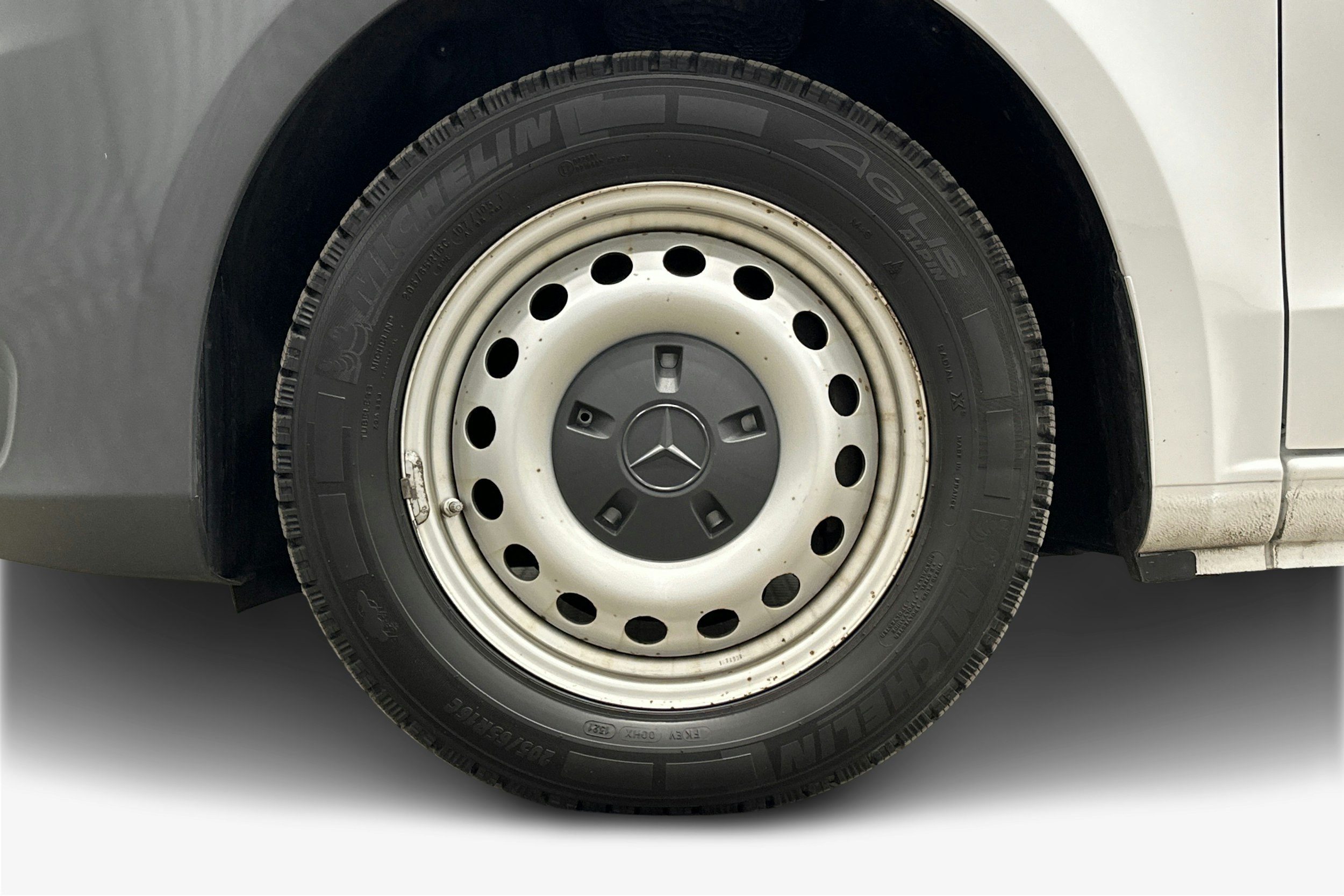 valkoinen Mercedes-Benz Vito 2021 kuva 8.
