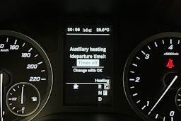 valkoinen Mercedes-Benz Vito 2021 kuva 22.