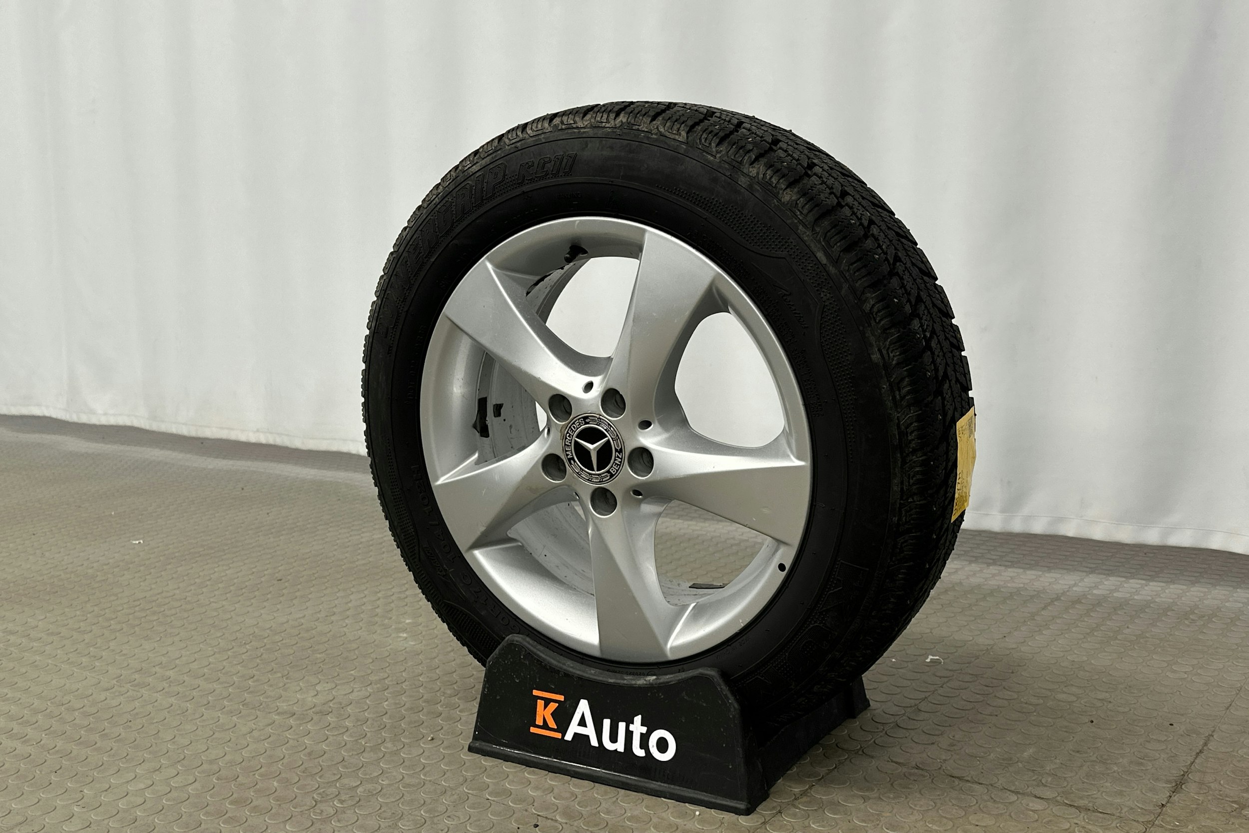 valkoinen Mercedes-Benz Vito 2021 kuva 9.