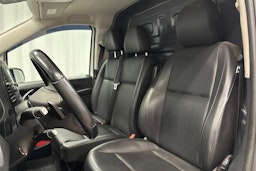 valkoinen Mercedes-Benz Vito 2021 kuva 12.