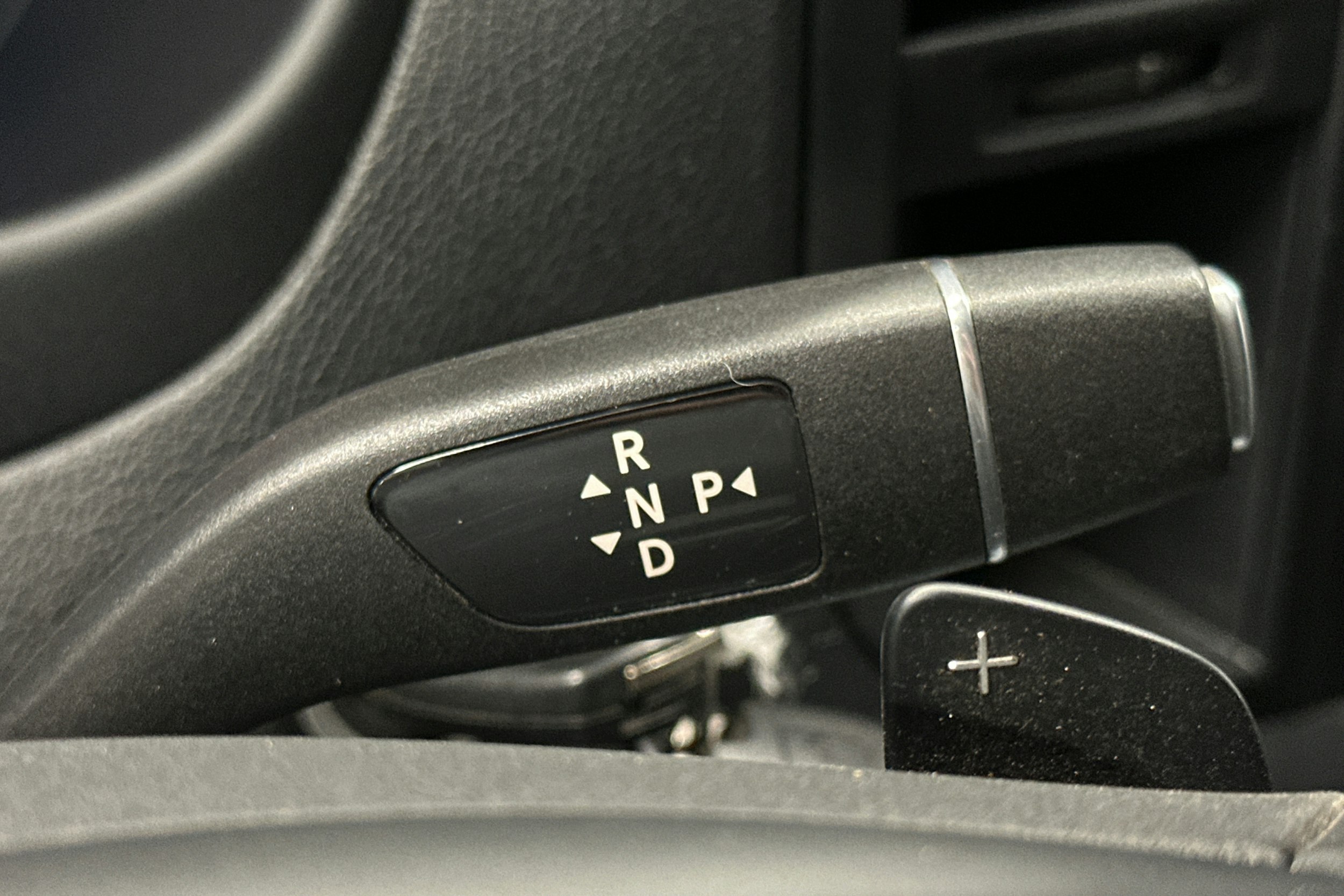valkoinen Mercedes-Benz Vito 2021 kuva 19.