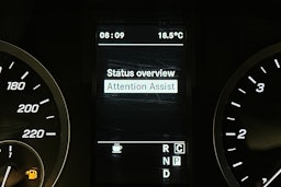 valkoinen Mercedes-Benz Vito 2021 kuva 21.