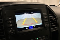 valkoinen Mercedes-Benz Vito 2021 kuva 25.