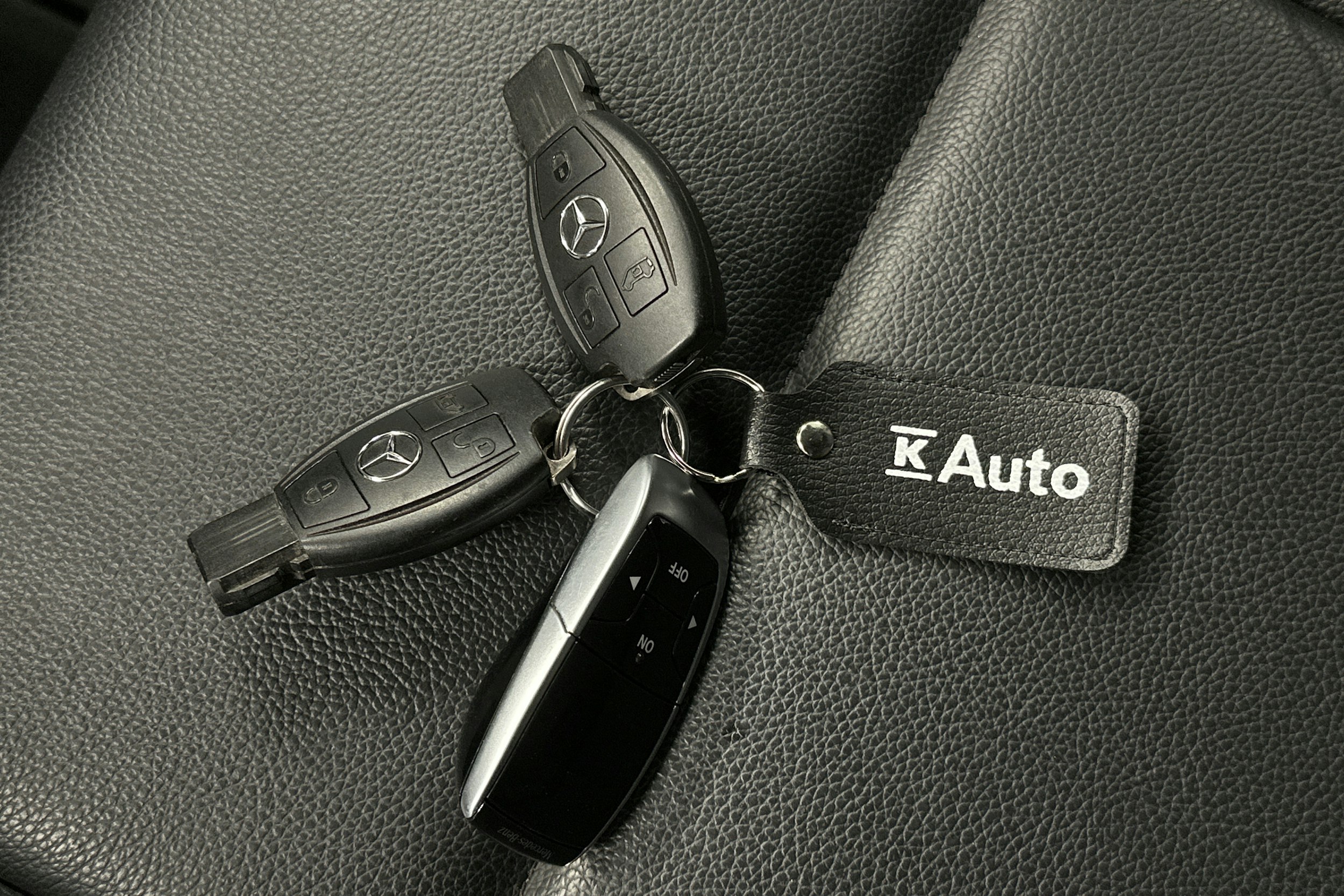 valkoinen Mercedes-Benz Vito 2021 kuva 27.