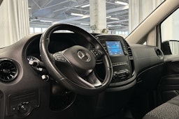 valkoinen Mercedes-Benz Vito 2021 kuva 6.