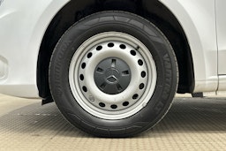 valkoinen Mercedes-Benz Vito 2021 kuva 9.