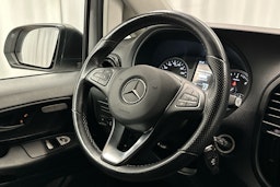 valkoinen Mercedes-Benz Vito 2021 kuva 11.