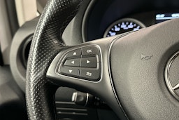 valkoinen Mercedes-Benz Vito 2021 kuva 12.