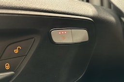 valkoinen Mercedes-Benz Vito 2021 kuva 19.