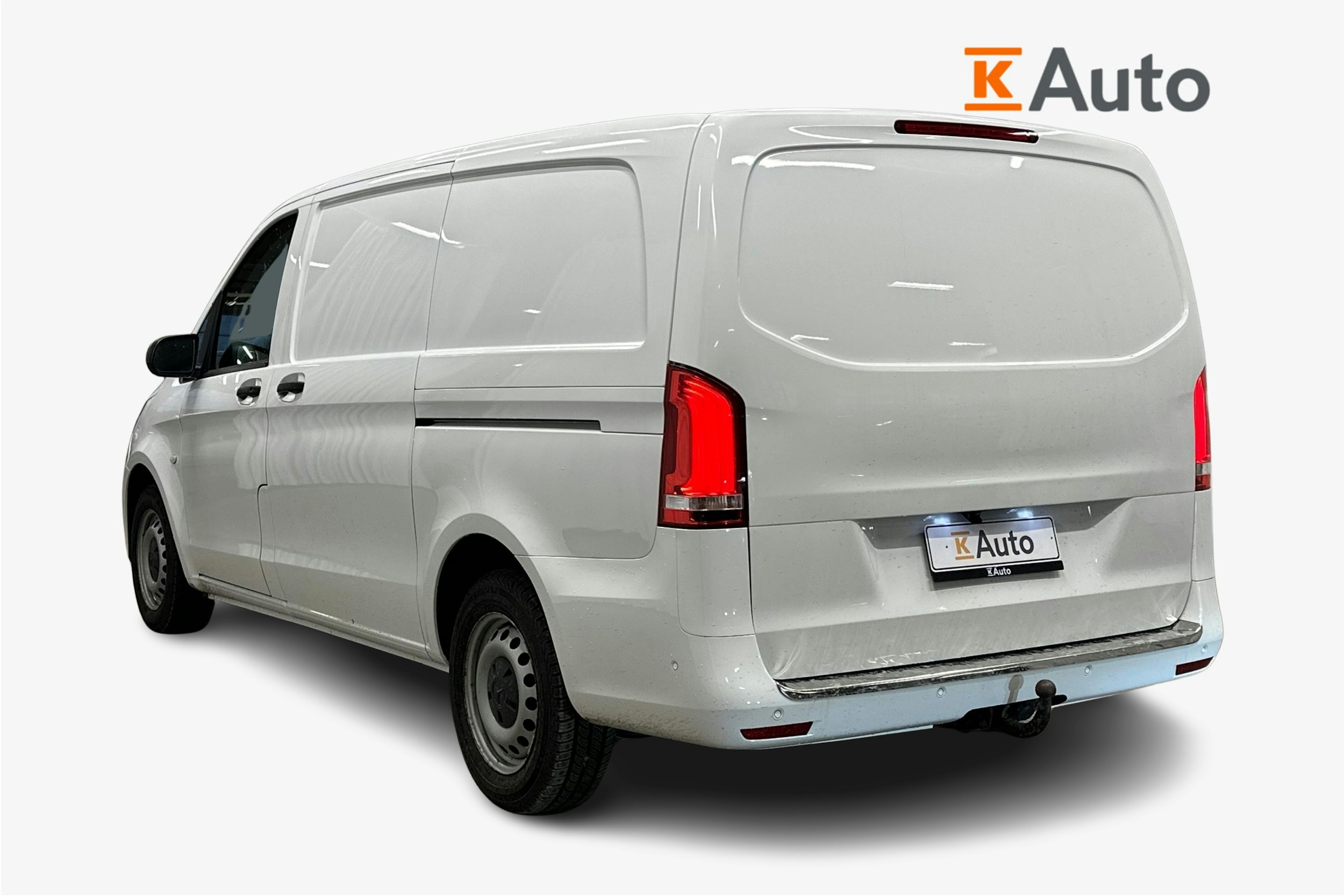valkoinen Mercedes-Benz Vito 2021 kuva 2.
