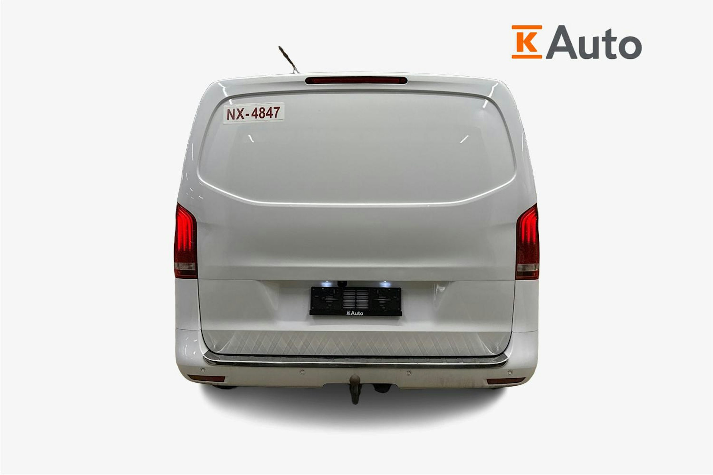 valkoinen Mercedes-Benz Vito 2021 kuva 4.