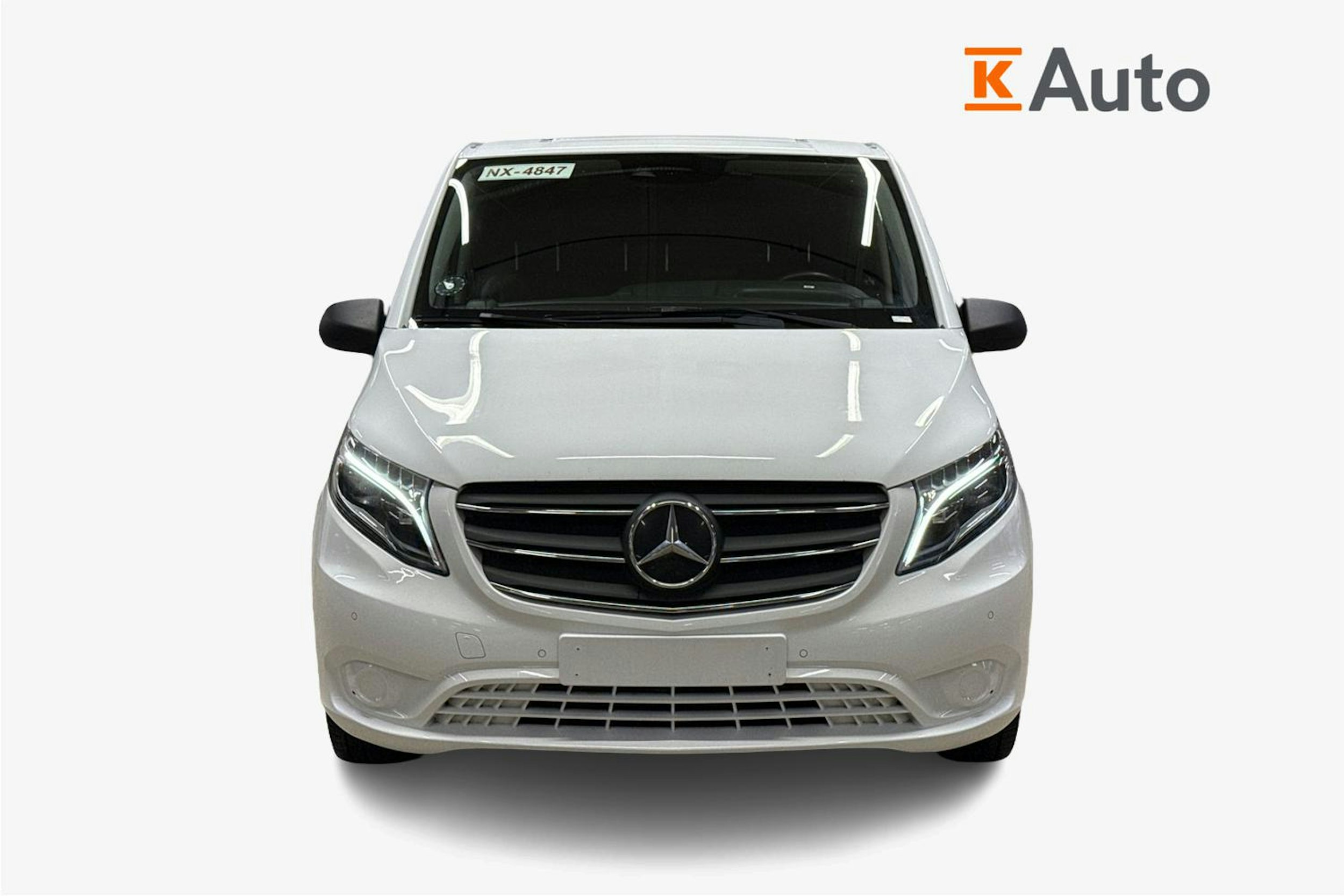 valkoinen Mercedes-Benz Vito 2021 kuva 5.