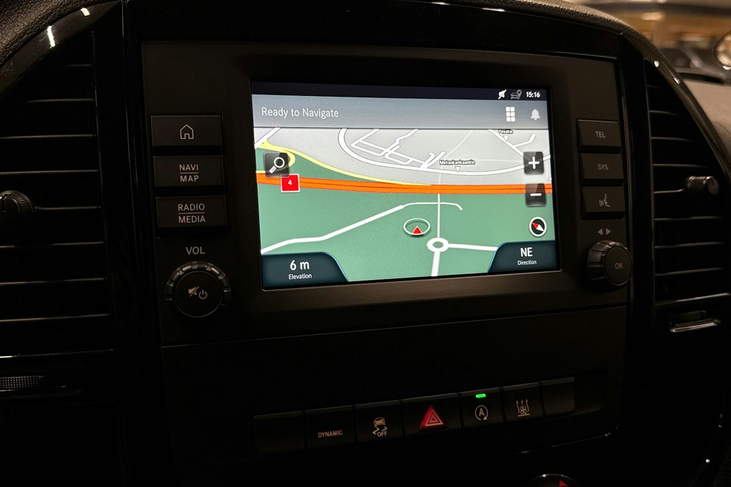 valkoinen Mercedes-Benz Vito 2021 kuva 20.