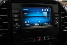 valkoinen Mercedes-Benz Vito 2021 kuva 21.