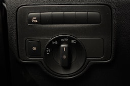 musta Mercedes-Benz Vito 2021 kuva 11.