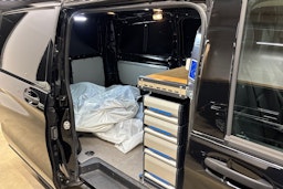 musta Mercedes-Benz Vito 2021 kuva 23.