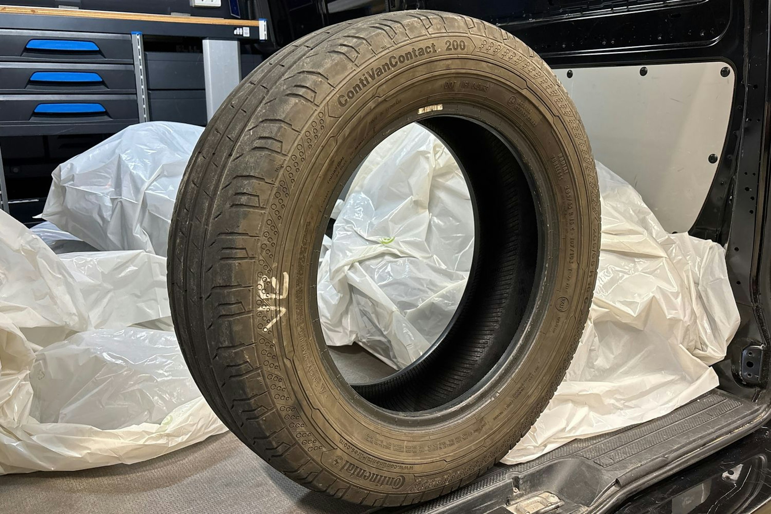 musta Mercedes-Benz Vito 2021 kuva 29.