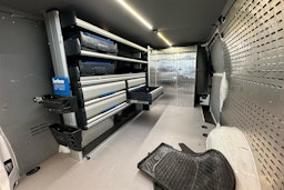 valkoinen Mercedes-Benz Vito 2021 kuva 4.