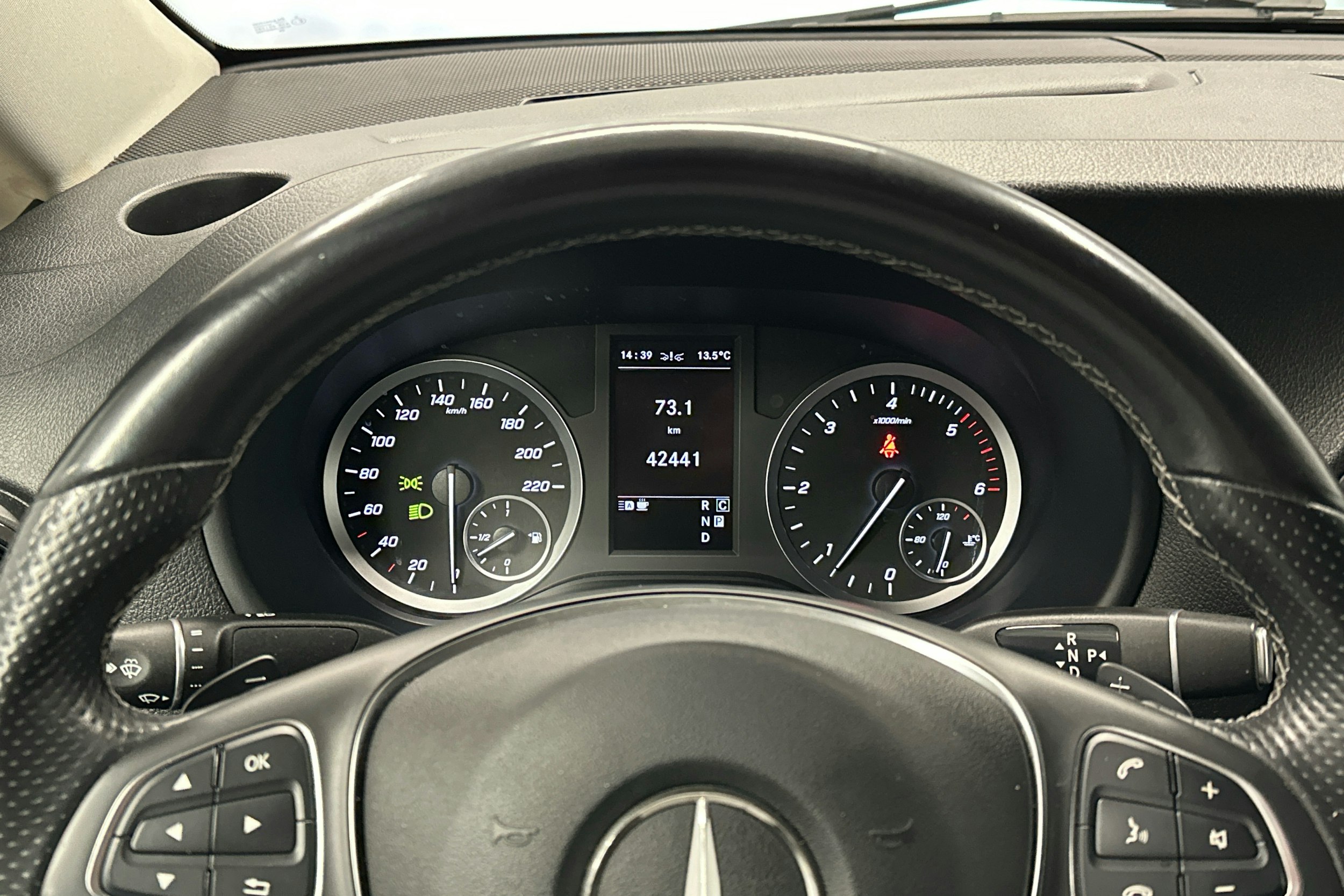 musta Mercedes-Benz Vito 2021 kuva 11.