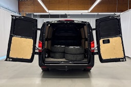 musta Mercedes-Benz Vito 2021 kuva 29.