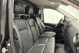 musta Mercedes-Benz Vito 2021 kuva 12.