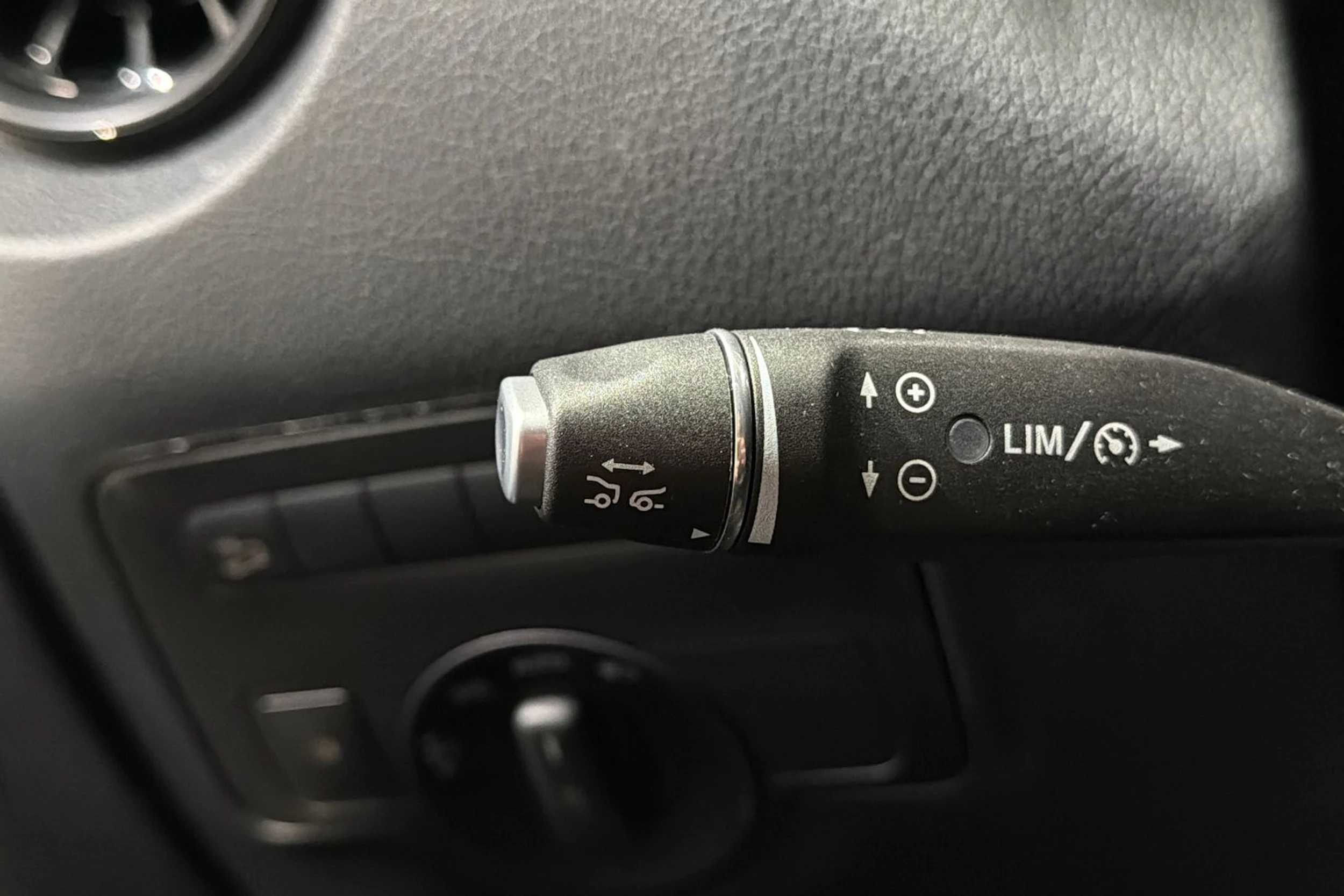 Harmaa Mercedes-Benz VITO 2021 kuva 19.