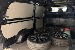 Harmaa Mercedes-Benz VITO 2021 kuva 30.