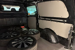 Harmaa Mercedes-Benz VITO 2021 kuva 31.