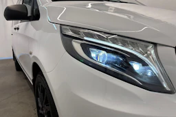 valkoinen Mercedes-Benz Vito 2021 kuva 27.