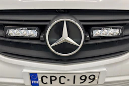 valkoinen Mercedes-Benz Vito 2021 kuva 28.