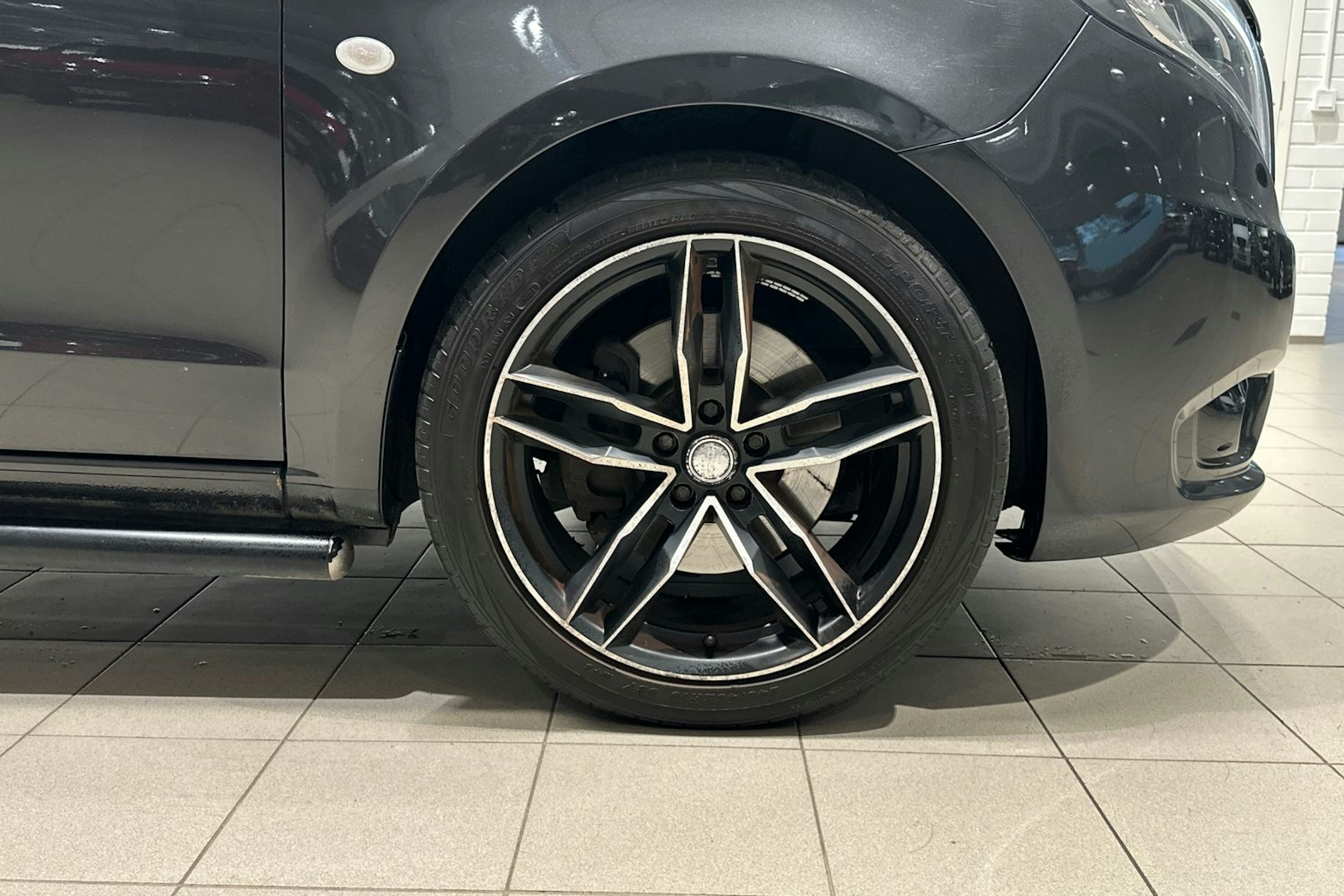harmaa Mercedes-Benz Vito 2021 kuva 11.
