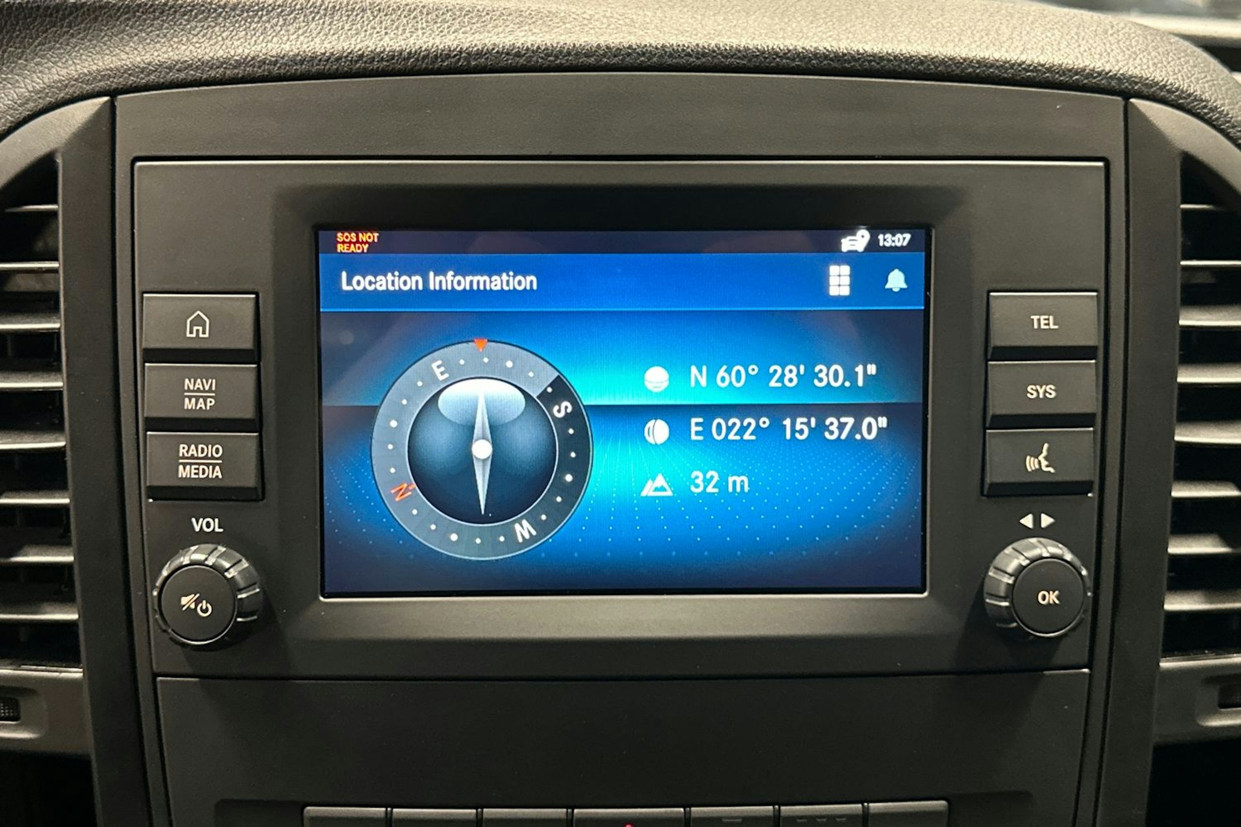 harmaa Mercedes-Benz Vito 2021 kuva 19.