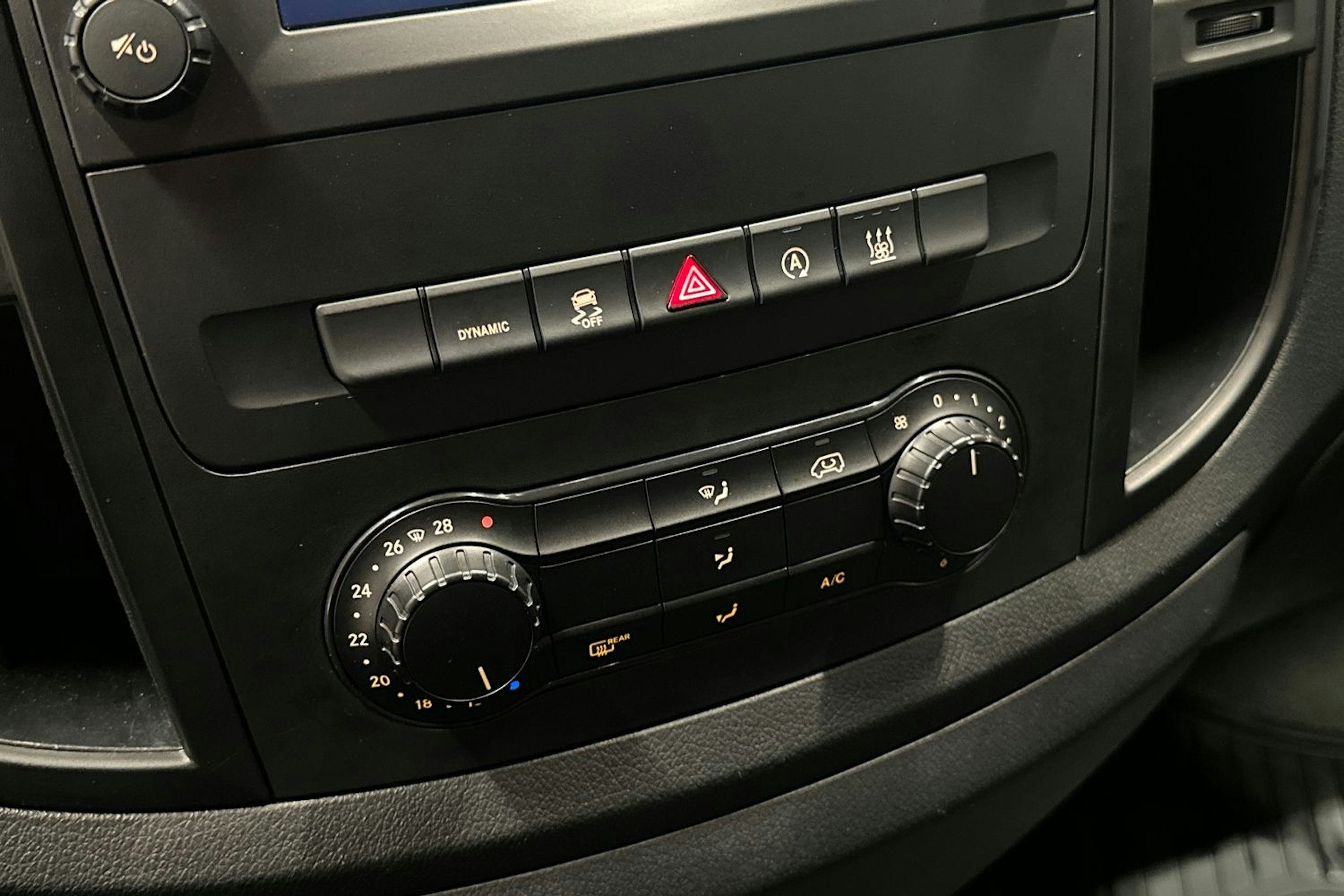 harmaa Mercedes-Benz Vito 2021 kuva 20.