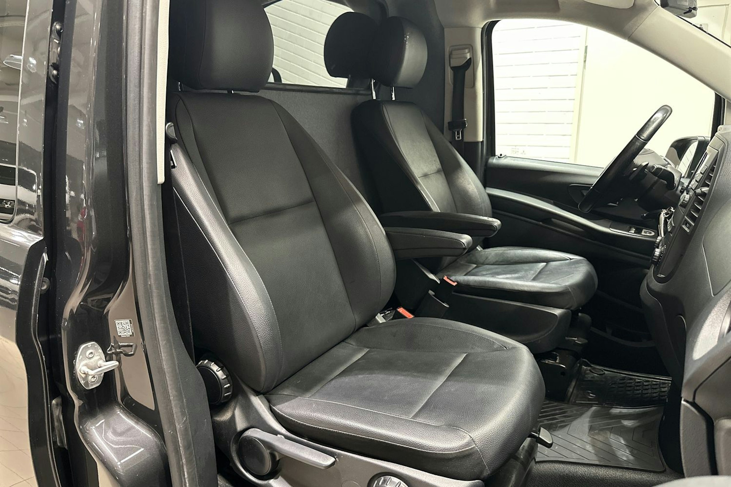 harmaa Mercedes-Benz Vito 2021 kuva 22.