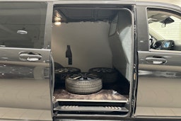 harmaa Mercedes-Benz Vito 2021 kuva 24.