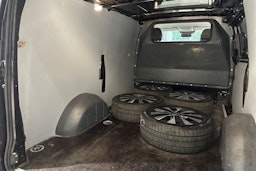 harmaa Mercedes-Benz Vito 2021 kuva 28.