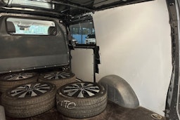 harmaa Mercedes-Benz Vito 2021 kuva 29.