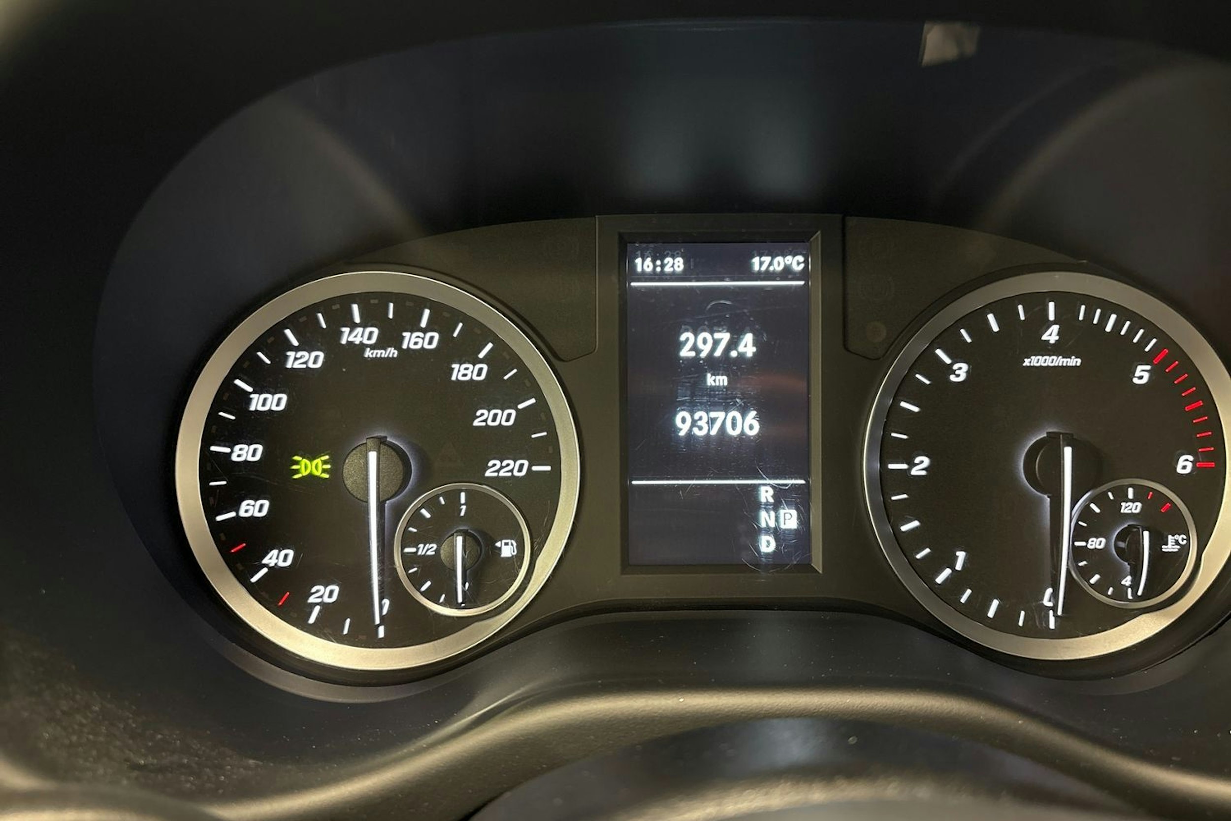 harmaa Mercedes-Benz Vito 2021 kuva 16.