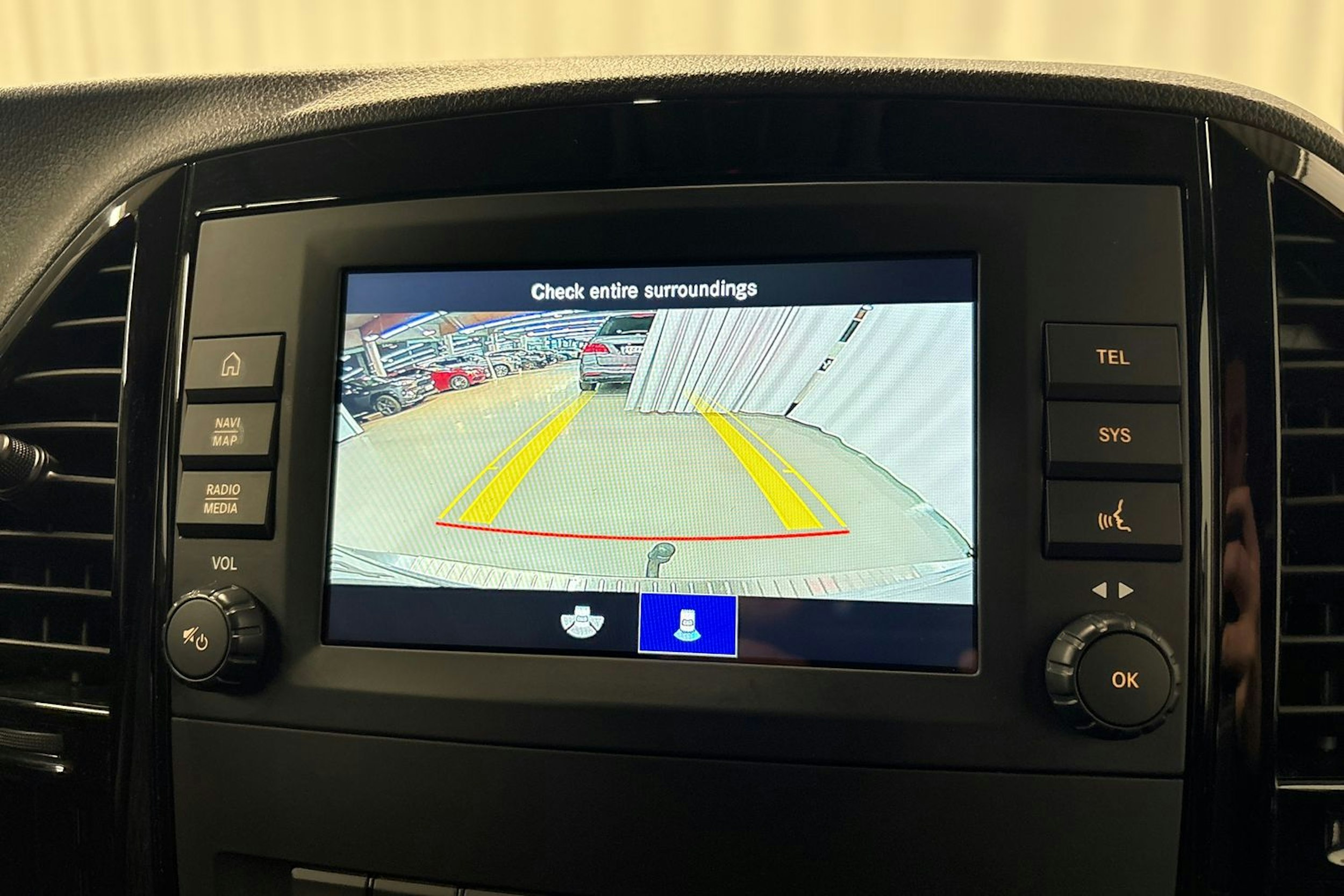 harmaa Mercedes-Benz Vito 2021 kuva 23.