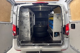 harmaa Mercedes-Benz Vito 2021 kuva 27.