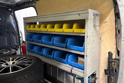 harmaa Mercedes-Benz Vito 2021 kuva 28.