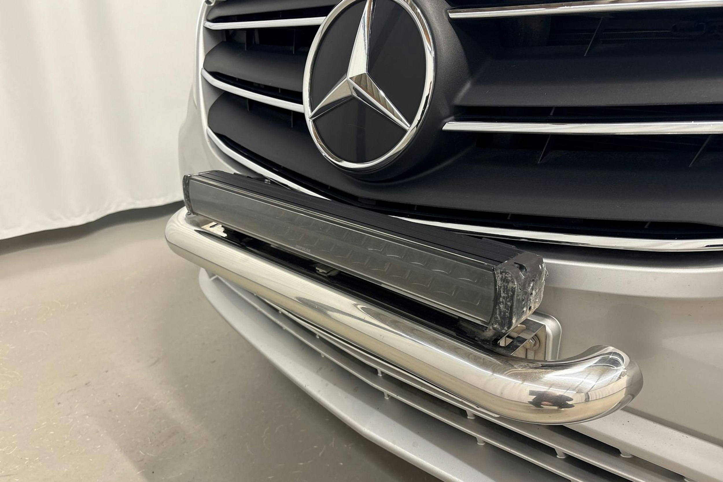harmaa Mercedes-Benz Vito 2021 kuva 32.