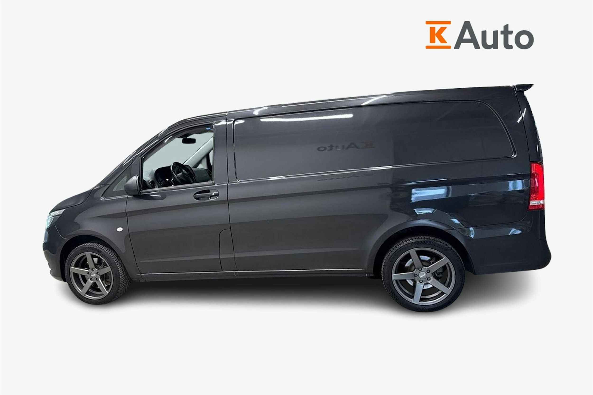 harmaa Mercedes-Benz Vito 2021 kuva 6.