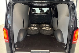 harmaa Mercedes-Benz Vito 2021 kuva 14.