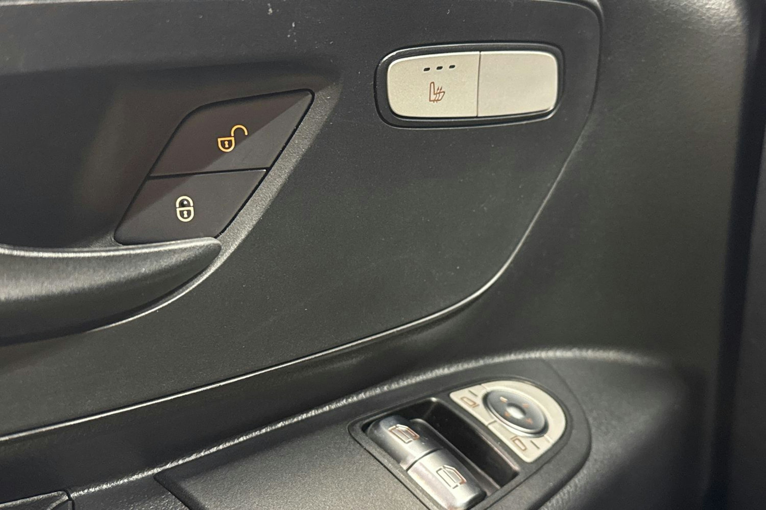 harmaa Mercedes-Benz Vito 2021 kuva 19.