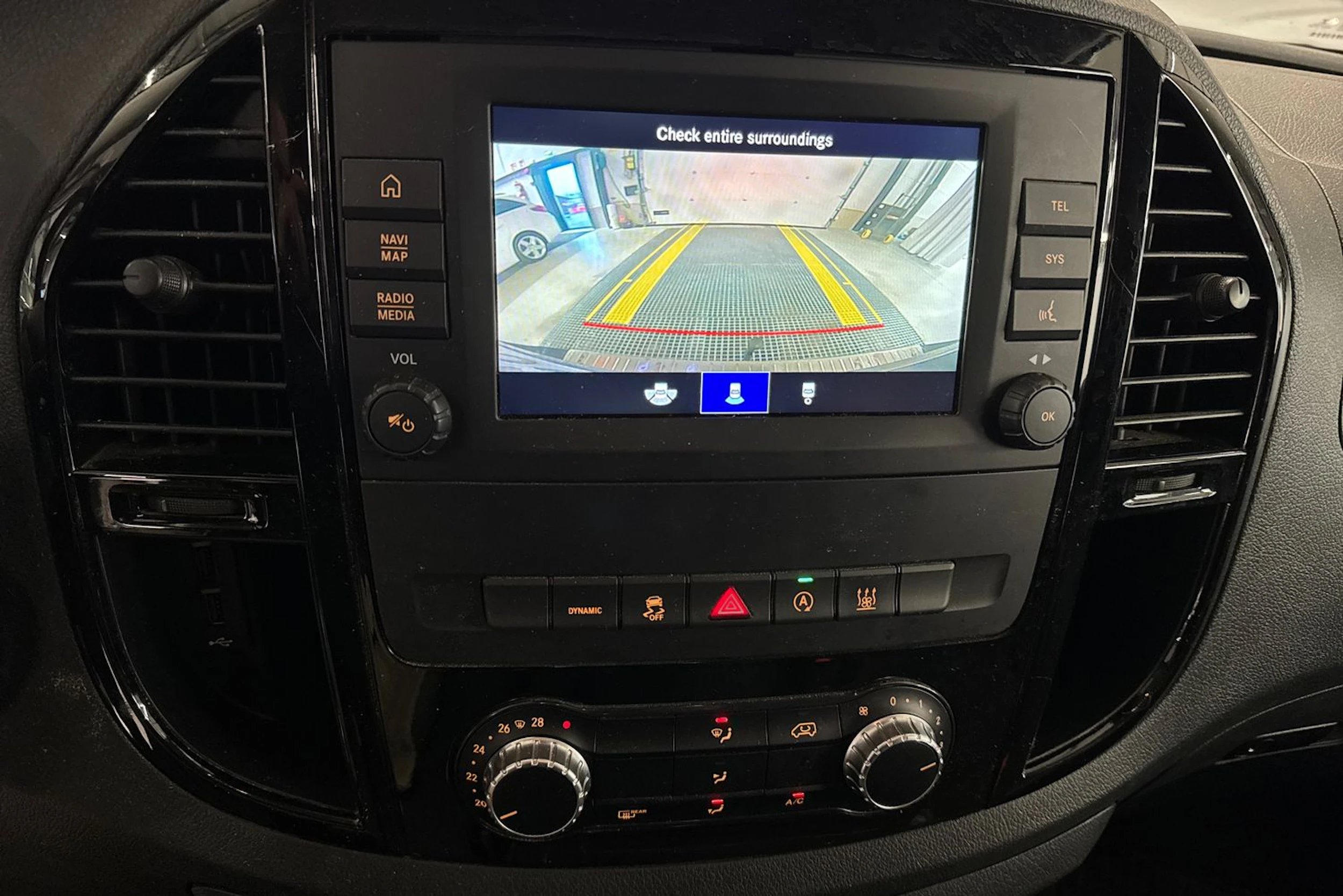 sininen Mercedes-Benz Vito 2021 kuva 7.