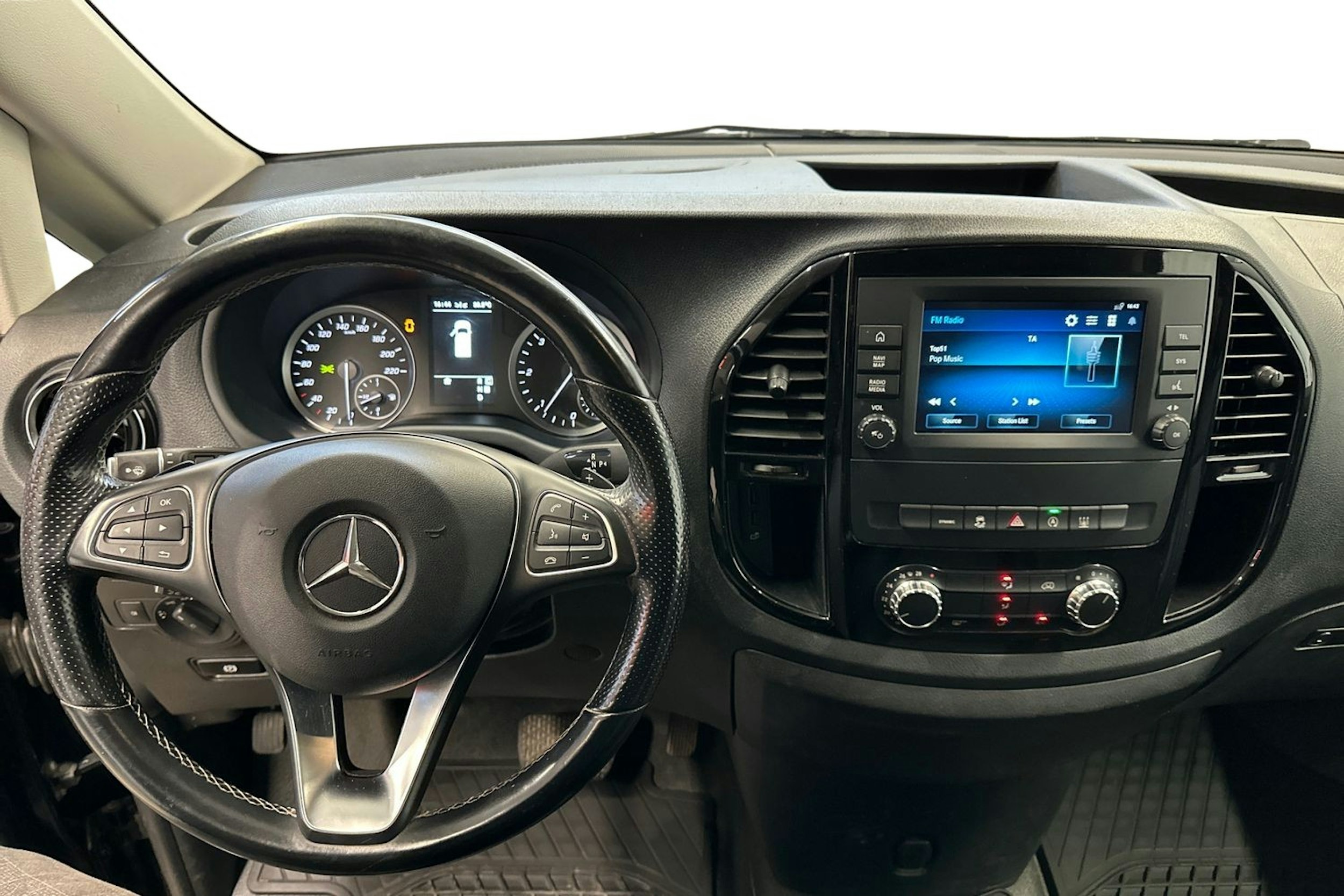 met. musta Mercedes-Benz Vito 2021 kuva 7.