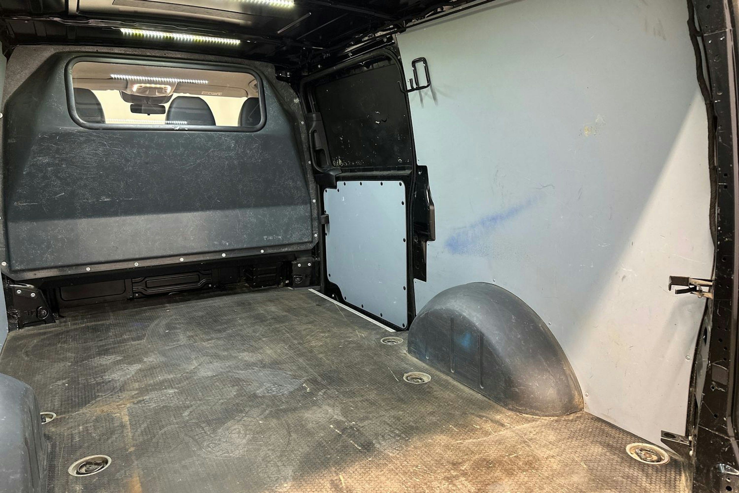 met. musta Mercedes-Benz Vito 2021 kuva 18.